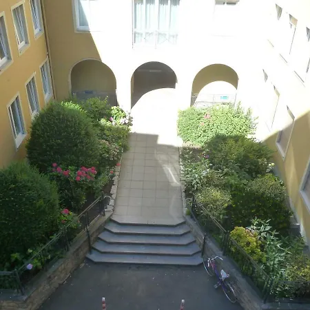 Zentrale Altstadtwohnung Im Historischen Riemenschneiderhaus Wurtzburgo